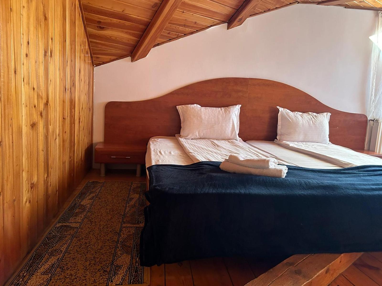 Ambra Room'S Brașov Exterior foto