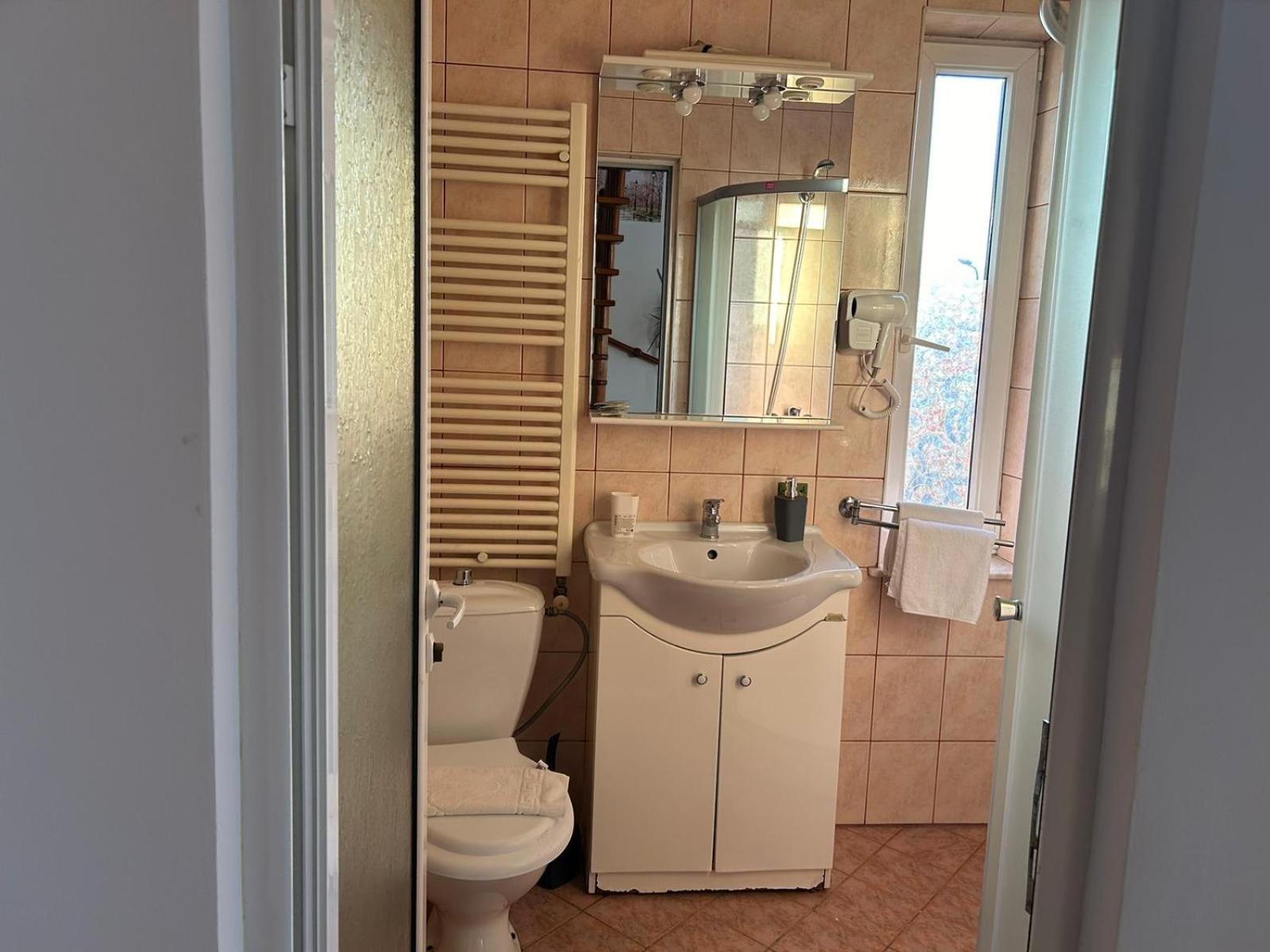 Ambra Room'S Brașov Exterior foto