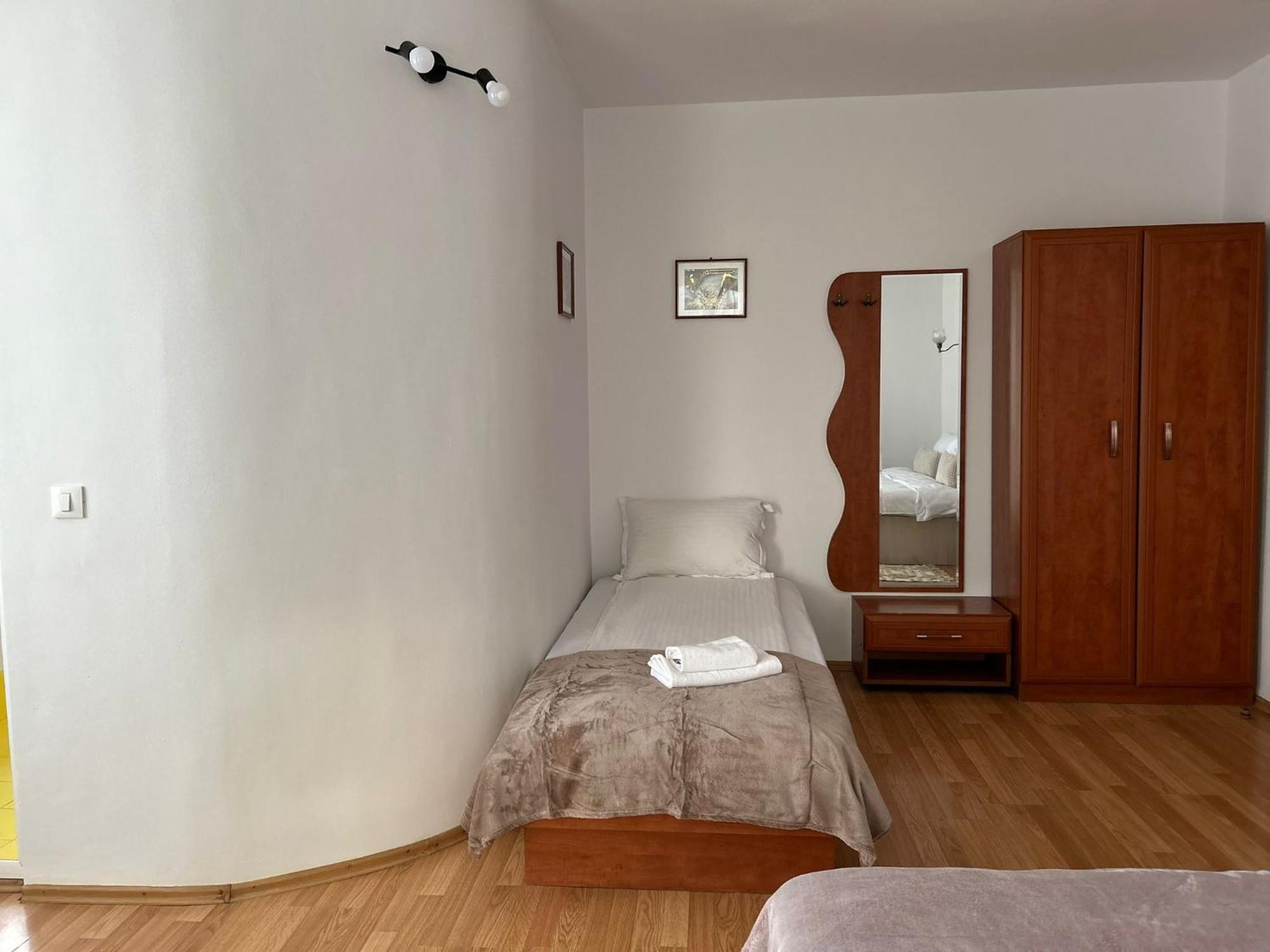 Ambra Room'S Brașov Exterior foto